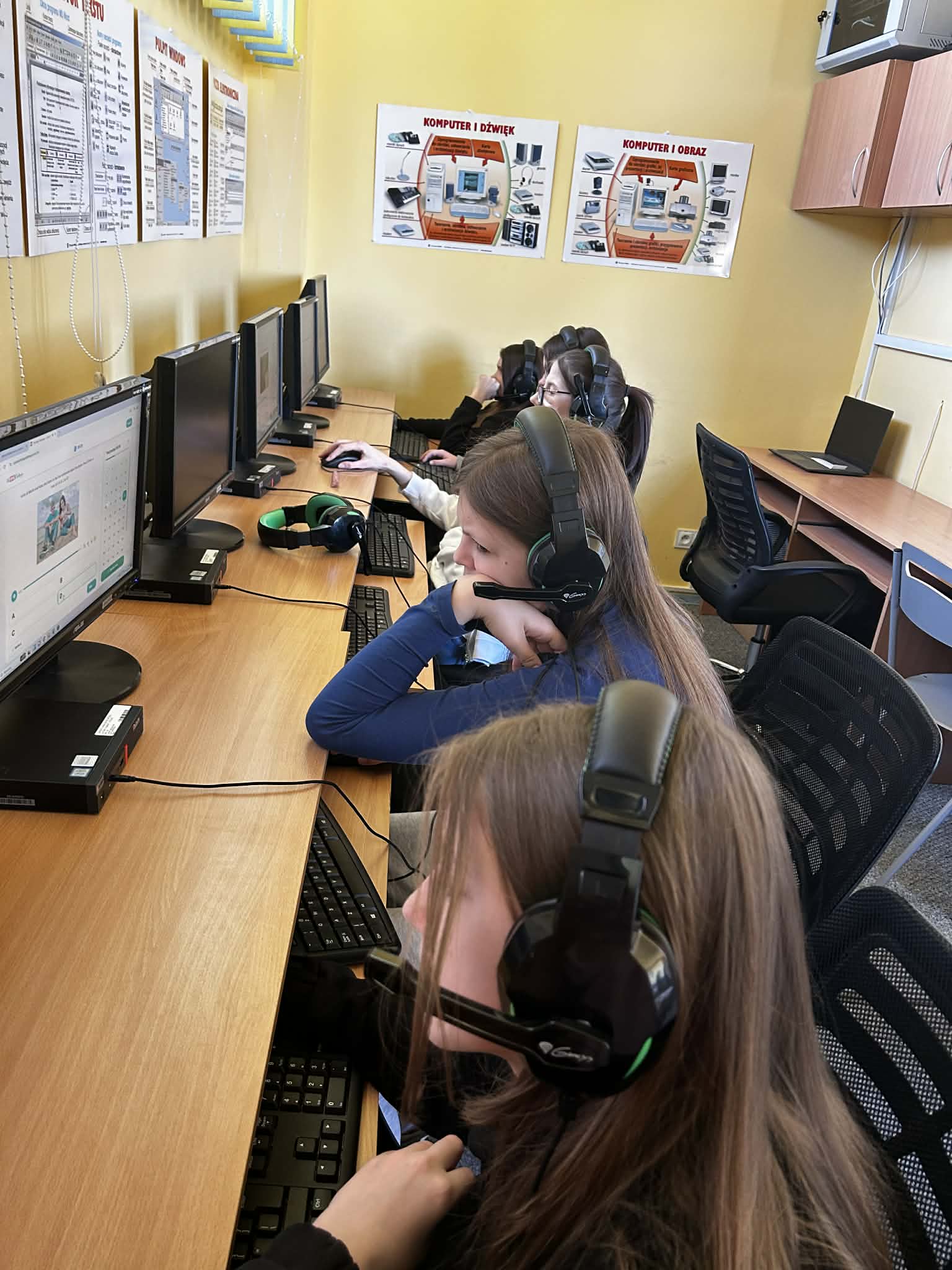 Pierwszy, ale nie ostatni raz. Szkoła Podstawowa w Czerwonce. Trzymamy kciuki!!!