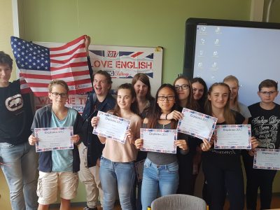 Gymnasium Finow, Eberswalde

Schülerinnen und Schüler der Jahrgangsstufe 8