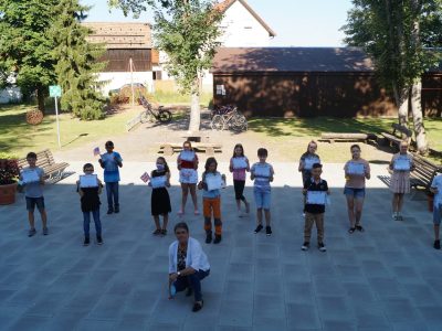 Lampertheim Litauisches Gymnasium

Koordinatorin mit 5. Klasse