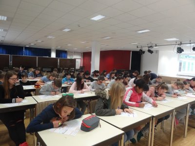 Humboldt Realschule in Eppelheim
Konzentriertes Arbeiten während des Wettbewerbs 2017