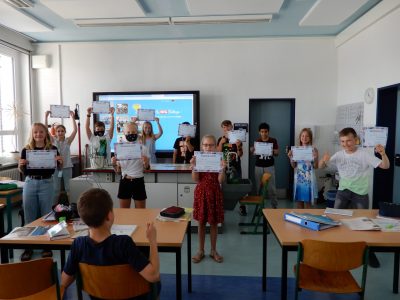 Die Klasse 6a des BIP Kreativitätscampus Neubrandenburg konnte ihre Preise erst im neuen Schuljahr in Empfang nehmen.