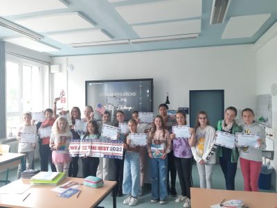 5a and 5b of BIP Creativity School Neubrandenburg
Yeah, we are the best!!! Thank you, Big Challenge Team for helping us to enjoy learning English.