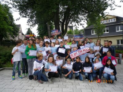 Die Schüler und Schülerinnen der Oberschule " K.Peters" in Zwönitz waren auch dabei und freuten sich über ihre Erfolge. Stolz nahmen sie ihre Urkunden in Empfang.