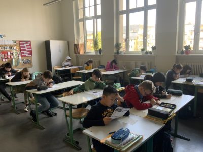 <strong>Jena „Grete Unrein“ Gesamtschule:</strong>
Die Schüler waren emsig bei der Sache, wie man sieht.