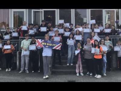 ...alle von unseren über 80 participants passten nicht drauf. Here we go: Part 2, Paula-Modersohn-Schule Bremerhaven (Land Bremen). 
Danke für die tollen und zahlreichen Preise in diesem Jahr!