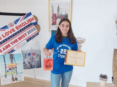 VITORIA GASTEIZ
Colegio Paula Montal Ikastetxea
Aroa Navarrete Jiménez
7° clasificada en España de 2° ESO