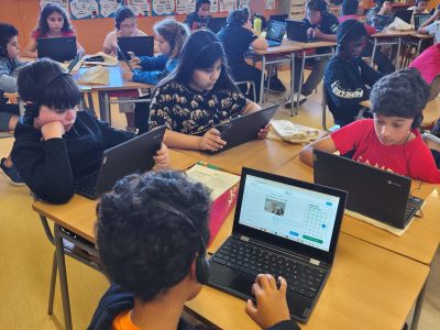 ESCOLA LES ROQUES BLAVES. ESPARREGUERA (BARCELONA)