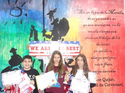 Selena Garrido, campeona de la provincia, con la segunda y el tercer clasificados de 1° ESO
IES Sierra de Santa Bárbara,
Plasencia (Cáceres)