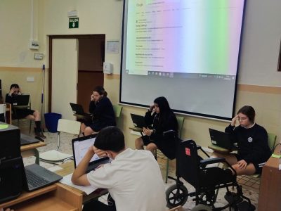 COLEGIO SANTA ÁNGELA
Osuna (Sevilla)