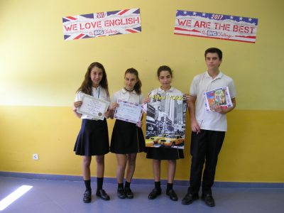 COLEGIO DIOCESANO MARÍA INMACULADA (Carabanchel) - Nuestra más sincera enhorabuena a nuestros ganadores de 1º ESO, muy contentos con los obsequios recibidos.