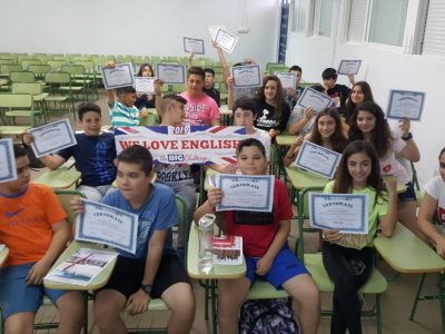 IES SANJE ( ALCANTARILLA)
MURCIA

Nuestros alumnos disfrutaron de la entrega de diplomas y obsequios a los mejores puestos . El año que viene esperamos mejorar los resultados trabajando desde el minuto 0 !