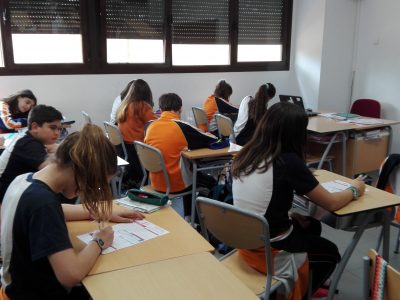 Colegio Nova Hispalis, Sevilla la Nueva.
Los alumnos de secundaria realizando The Big Challenge.