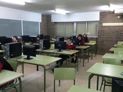 Colegio Divino Corazón.
Madrid.
1° ESO en pleno esfuerzo.