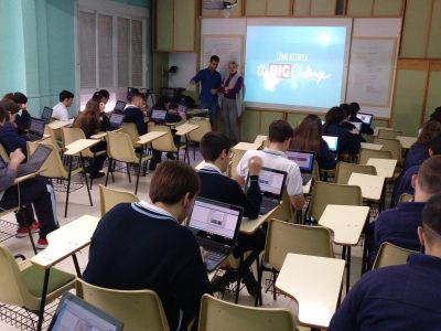 Alumnos de 1º a 4º ESO de Amor de Dios Cádiz participando en The Big Challenge 2019