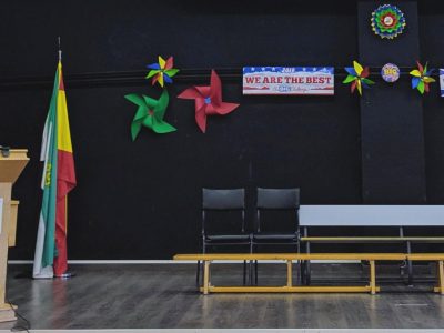 DON BENITO
IES CUATRO CAMINOS
Decoración para la ceremonia de entrega de los premios.