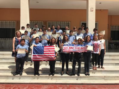 Colegio Sagrada Familia de Alicante.
El pasado día 15 de junio celebramos en nuestro Colegio la ceremonia de entrega de premios y diplomas a los alumnos finalistas y partticipantes de 1º a 4º de ESO en el concurso The Big Challenge.
WE ARE VERY PROUD OF YOU. CONGRATULATIONS!