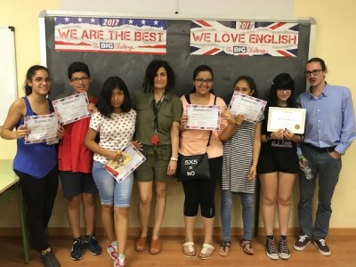 Los alumnos de 2º ESO del IES Gregorio Marañón junto con el profesor auxiliar, Peter.