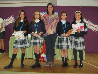 Ganadoras 1º de ESO. Colegio Santiago Apóstol. Ponteareas.