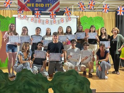 COLEGIO EPISCOPAL . LLEIDA. Participantes de 4º ESO con excelentes resultados y tercera posición en provincia para el ganador. Enhorabuena!!
