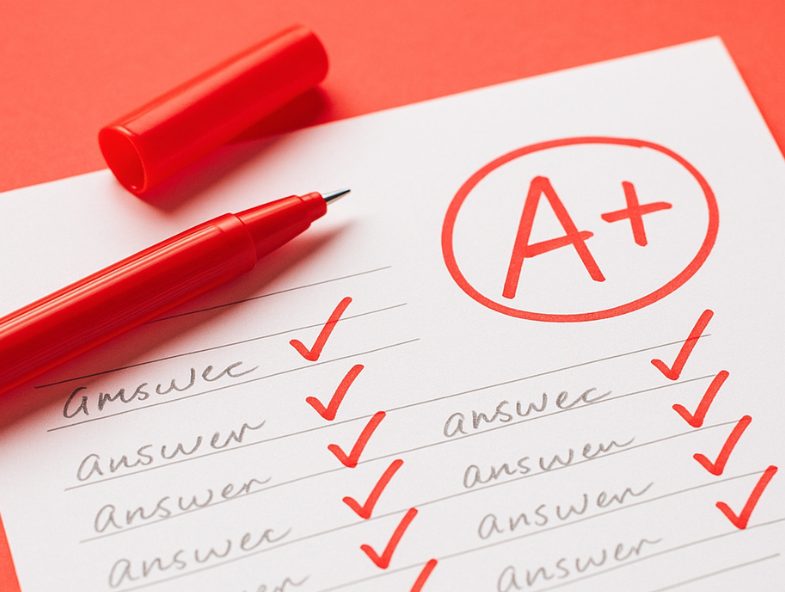 Gagnez un temps précieux avec les devoirs autocorrigés