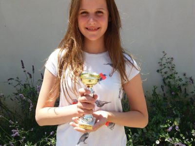 Félicitations à Justine Dhont qui remporte la 5°place départementale niveau 4°en Ardèche (collège Rivier à Bourg St Andéol )