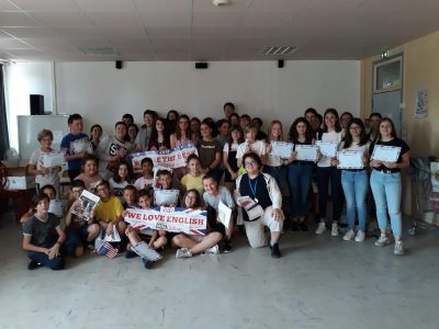 Rieux-Minervois, Collège Pierre et Marie Curie

Our cheerful motivated students!