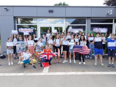 Collège Albert Camus Moulins-lès-Metz
Une belle remise des prix ce 5 juillet pour récompenser les participants toujours plus nombreux!
Des élèves toujours enthousiastes et ravis de recevoir leurs cadeaux. En route pour la prochaine édition 2023!