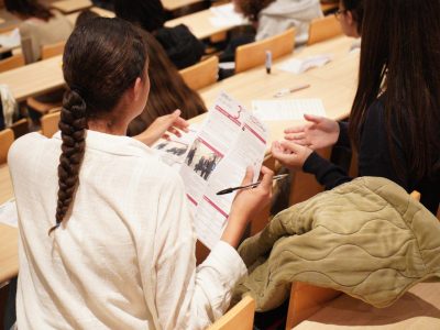 Collège Fénelon Notre-Dame LA ROCHELLE

Une cinquantaine d'élèves volontaires de 3ème du Collège Fénelon Notre-Dame à La Rochelle planchent sur le Big Challenge 2023