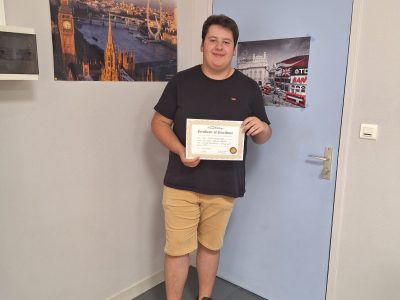 Léo PICAT-DUPRADEAU (1ère BAC PRO Lycée Martin Nadaud de BELLAC) 3ème de sa classe, 18ème au régional et 226ème au national. Congratulations!