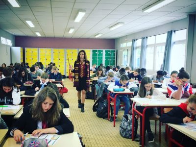 Les apprentis English speakers du collège Saint Joseph, AUNEAU (28), sous la protection de leur préfète Miss Granger!!!