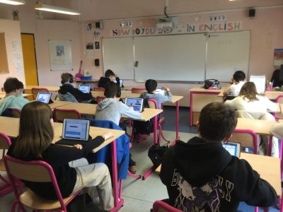 Pupils are racking their brains and doing their best at Simone de Beauvoir in Crolles today !