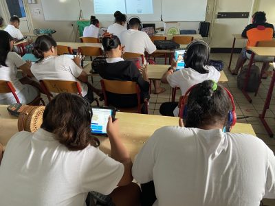Papeete Tahiti College adventiste Tiarama: les élèves sont concentrés