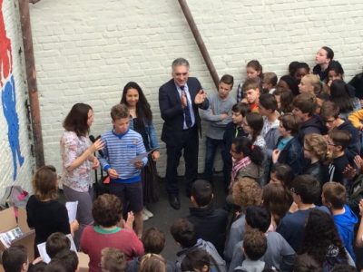 Remise de prix dans la cour du collège Ste Marie à Rouen
Félicitations à tous!