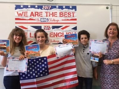 Voici les 3 meilleurs de la classe 55 du Collège St Joseph du Parchamp de Boulogne Billancourt.
Un concours que le Collège suit depuis le tout début!
Merci, c'est super!
Mme Cichowlas