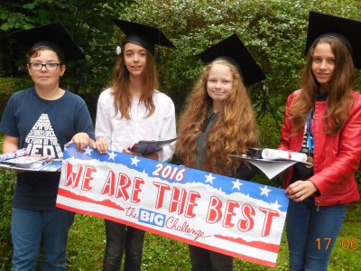 Les 4 élèves de 6èmes les mieux classés du Collège Saint Luc Jeanne d'Arc à Cambrai.
Bravo à Marine, Eline, Alison et Célestin!!!