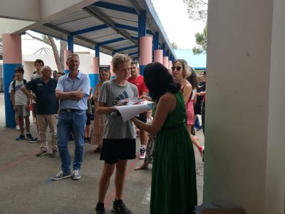 Collège Eganaude à BIOT dans le département des Alpes Maritimes, Danis Torrenti (niveau 5e) récompensé pour sa 2e place dans le département et sa 14e place sur toute la France! Bravo à Danis et à Anna!!!