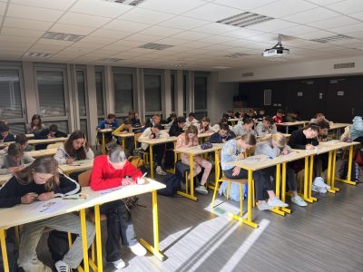 Les 6èmes travaillent durent sur le BIG CHALLENGE au collège Le Trion, à Samer (62)