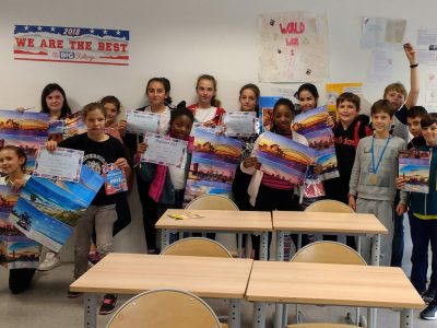 La Celle Saint-Cloud, Collège Victor Hugo.
6° Iris, Emma, Chloé, Léonore, Diana, Aude, Lindsay, Eva, Océane, Khadija, Luan, Hadrien, Adrien, Mathias, Dorian