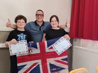 COLLÈGE PRIVÉ LACORDAIRE de Mons en Baroeul (59)

M. Baudry est fier de la réussite de ses élèves de 6ème Till et Alice pour leurs beaux résultats ! Well done guys !