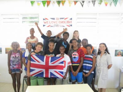 Le Big Challenge au LYCEE FRANCAIS LE CLEZIO à PORT VILA au VANUATU (Pacifique Sud), un groupe d'élèves de 4e.