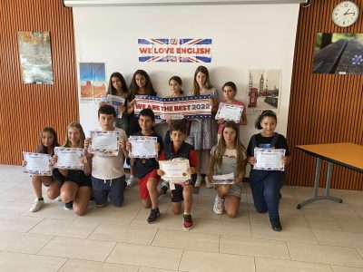 Collège PAUL EMILE VICTOR AGDE
La remise des prix du concours "THE BIG CHALLENGE" a eu lieu au collège PAUL EMILE VICTOR en Agde le 24/06/2022. Merci à tous les lauréats pour leur travail, leur investissement et leur participation à ce concours! Mme RAFFIN/ M.CAMPOS