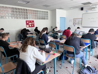 Collège Saint-Jacques la Forêt, Les Achards (85)

Les élèves de 4e concentrés pour réussir Thé Big Challenge 2023 !