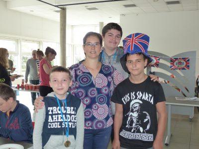 Les 73 participants du college Félicien Joly de Fresnes sur Escaut (59) ont adoré les brownies!