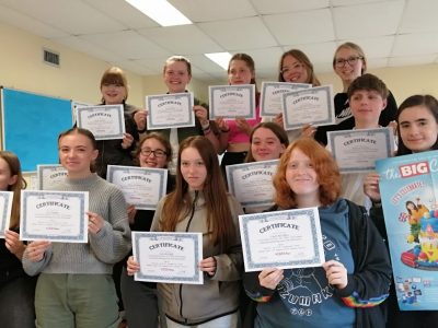 LP de l'Yser de Wormhout
Les élèves sont fiers d'avoir participé à ce concours qui leur permet de regagner confiance en eux! See you next year!
