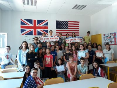 Collège Aumeunier Michot à La Charité sur Loire.
Remise des prix enthousiaste et très attendue, les élèves étaient ravis !