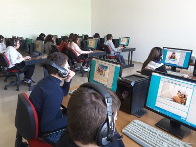 ICS "da Feltre - Zingarelli" Foggia (Italy).
The Big Challenge Contest. March 28th, 2017.
Here are some photos of the students working!