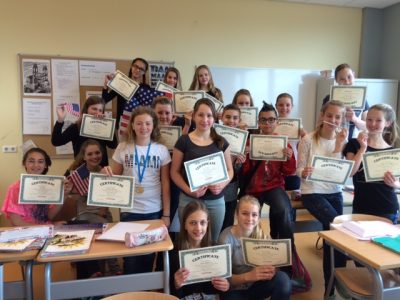 's Gravendreef College, Den Haag
Class 1 is proud of their awards!