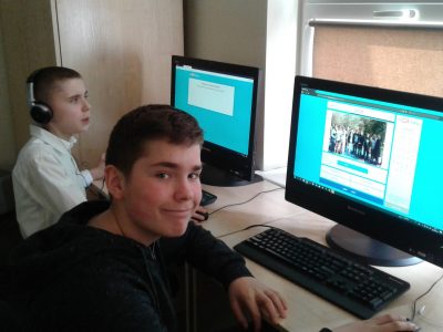 Uczniowie ze Szkoły Podstawowej w Paczkowie.