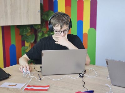Liceum Ogólnokształcące z Oddziałami Dwujęzycznymi im. M. Montessori  oraz Szkoła Podstawowa z Oddziałami Dwujęzycznymi im. M. Montessori w Radomiu
