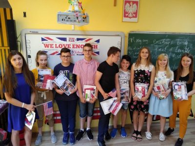 Uczestnicy konkursu ze Szkoły Podstawowej w Wiśniowej.Za rok też bierzemy udział, było SUPER!!!